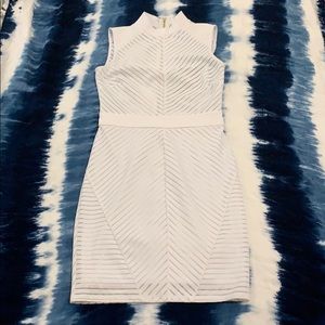 Hermoso vestido blanco